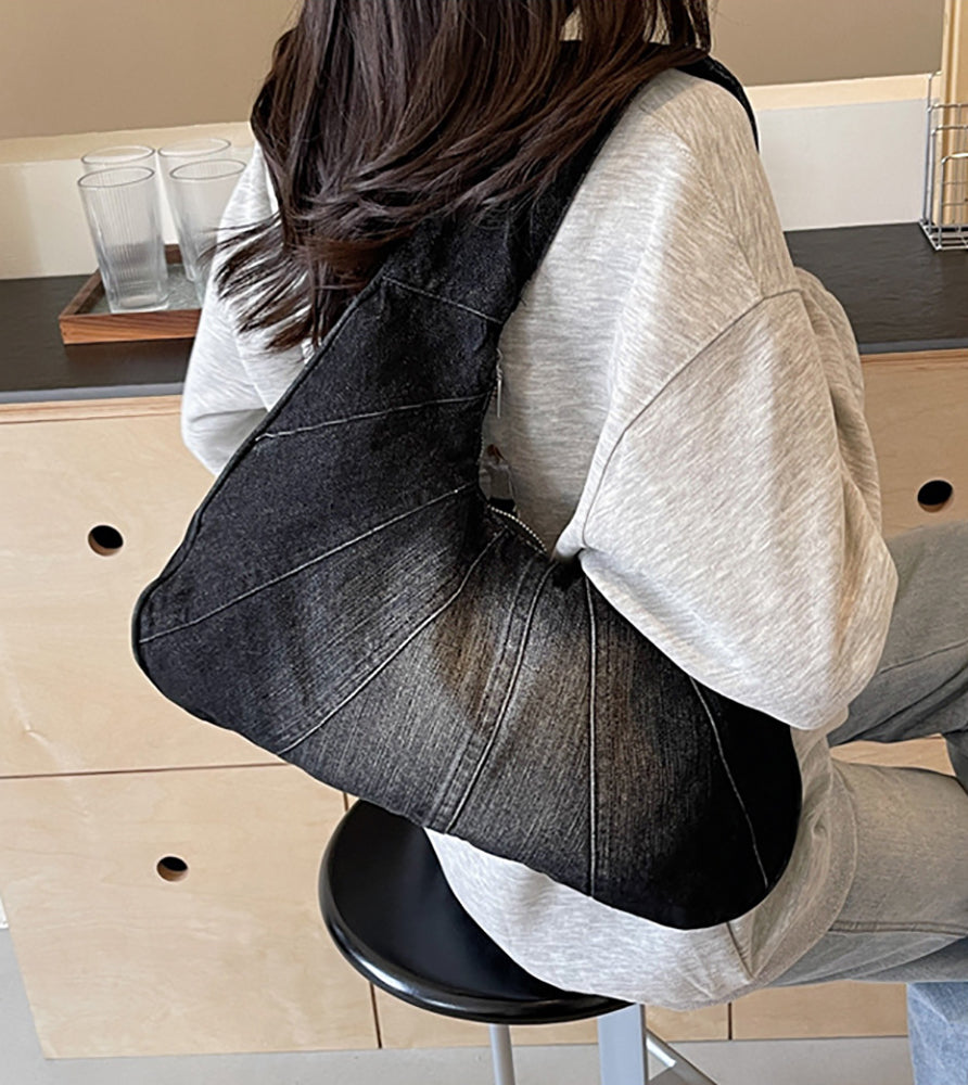 Women Textured Swagger Hobo Bag