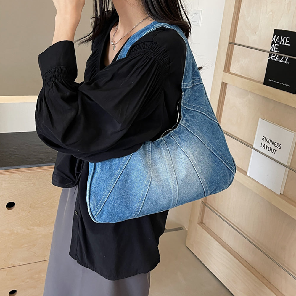 Women Solid Swagger Hobo Bag