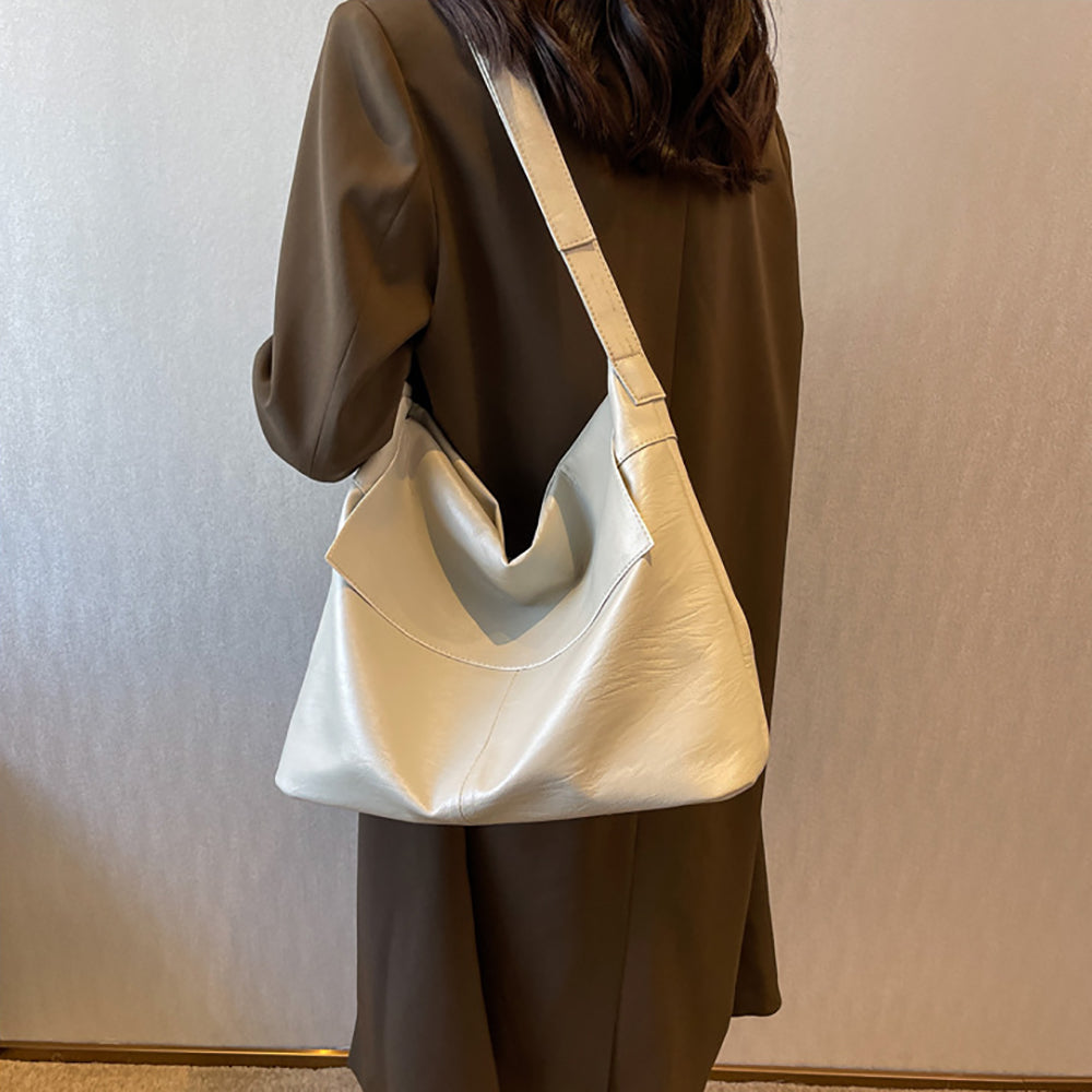 Women Solid Swagger Sling Bag