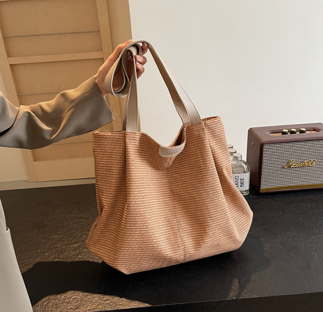 Women Solid Shopper Shoulder Bag