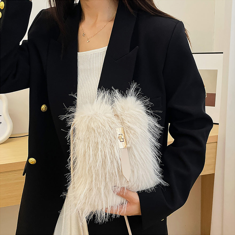 Women Solid Swagger Sling Bag