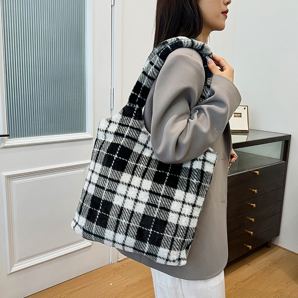 Women Checked Shopper Tote Bag