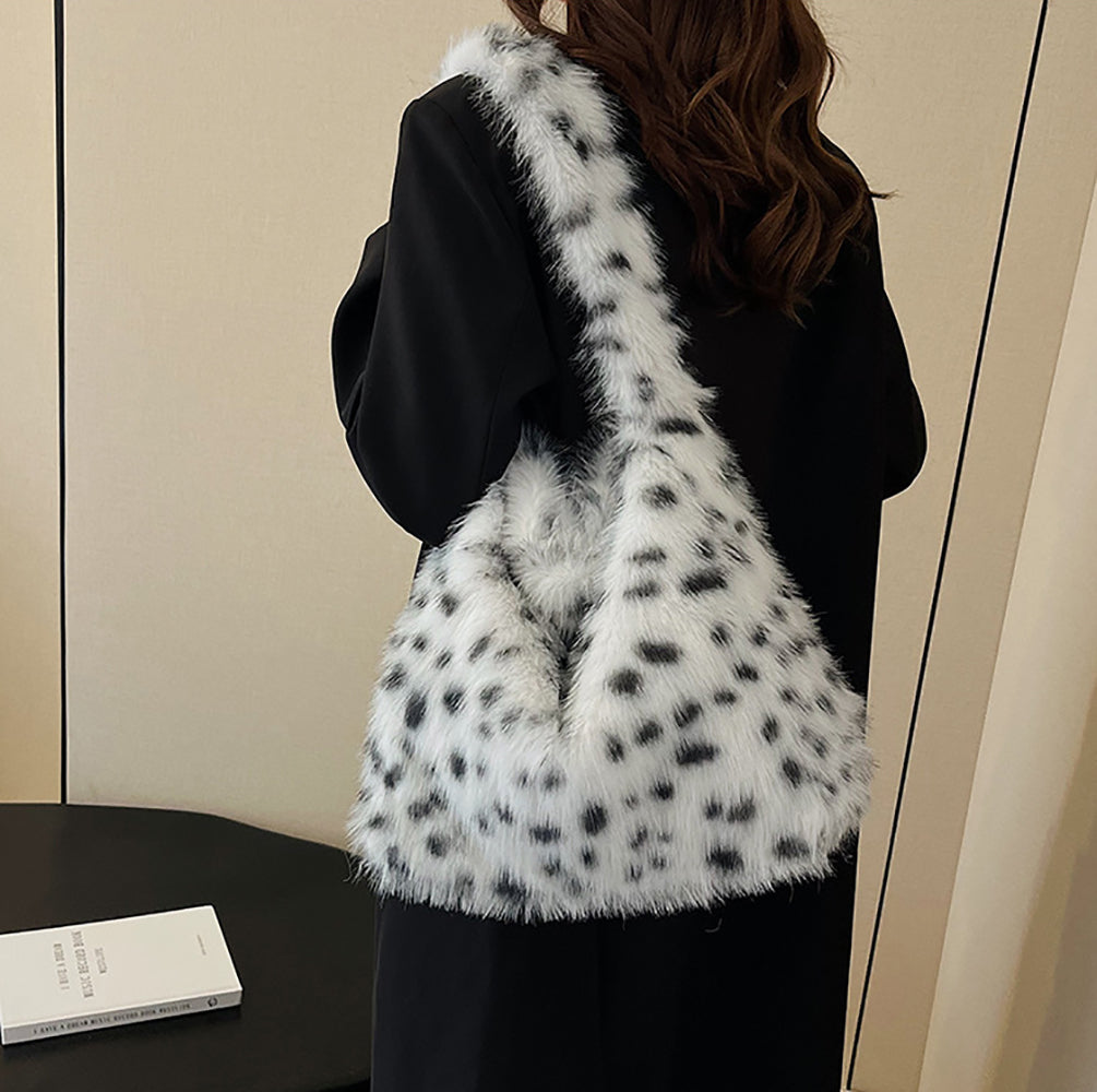Off White Solid One Handle Hobo Bag