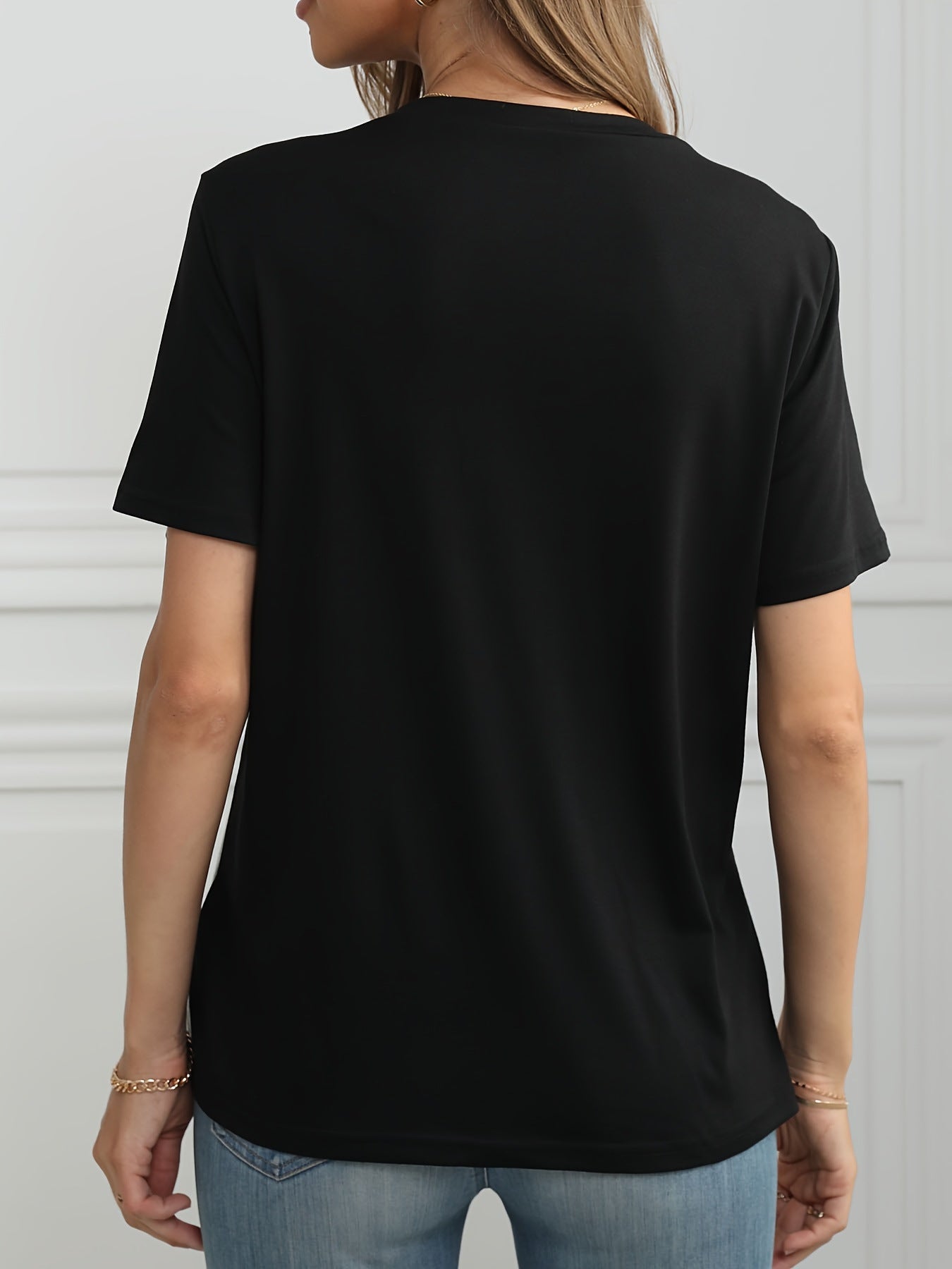 Women Colourblocked Solid V-Neck Top