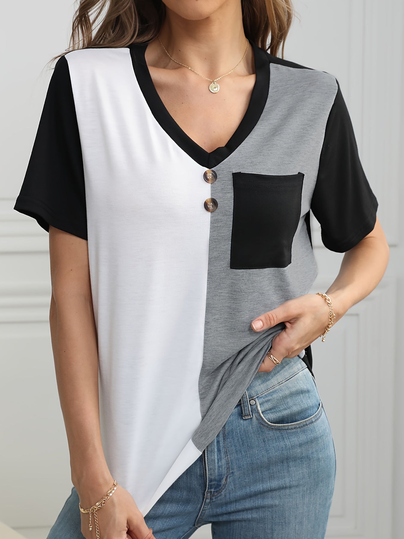 Women Colourblocked Solid V-Neck Top