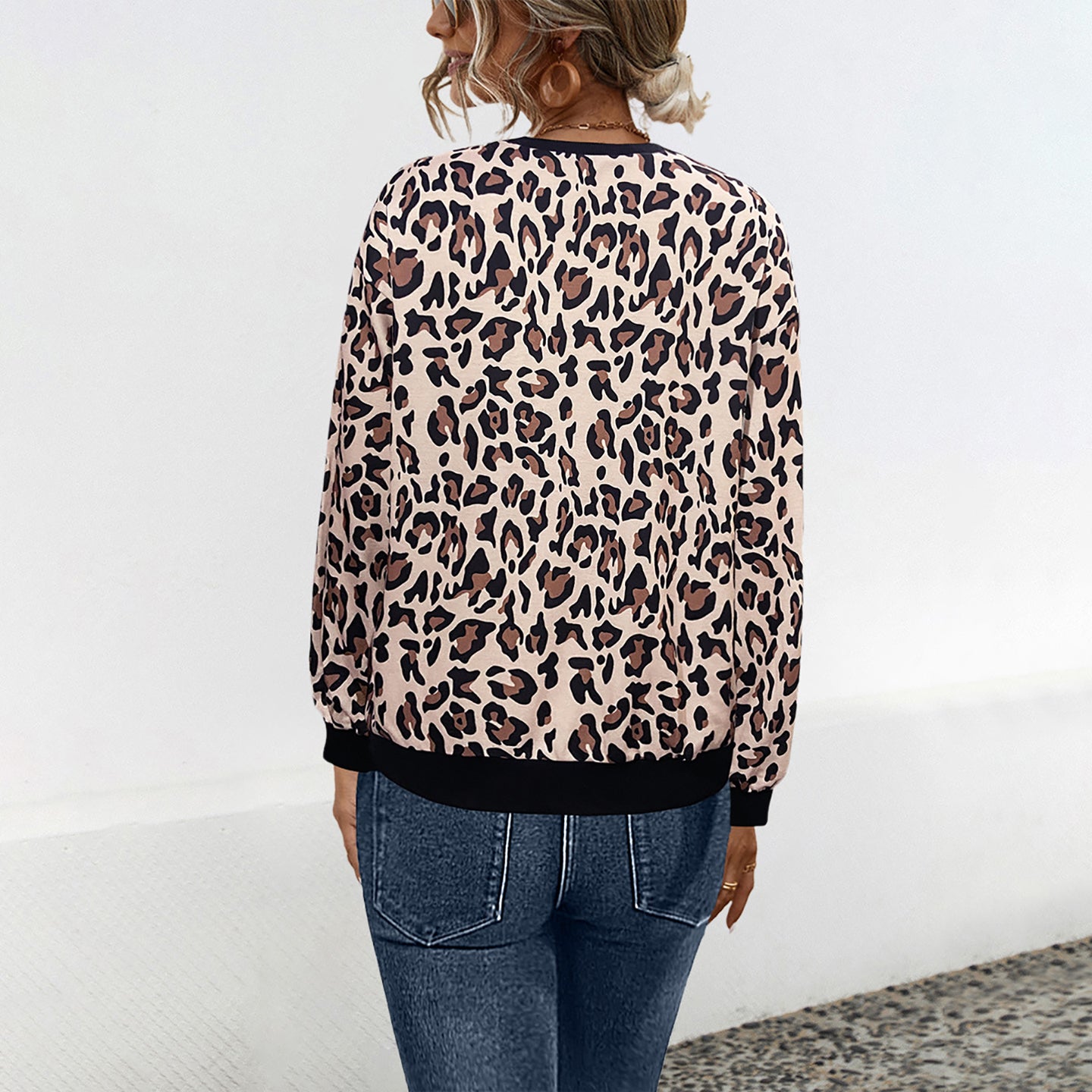 Women Animal Printed Round Neck Sweatshirt