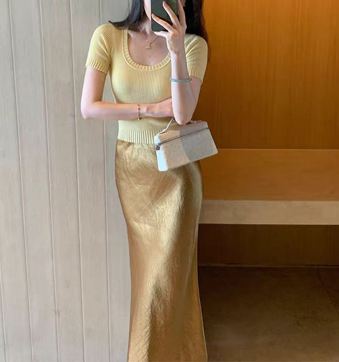 Women Ribbed Scoop Neck Crop Top