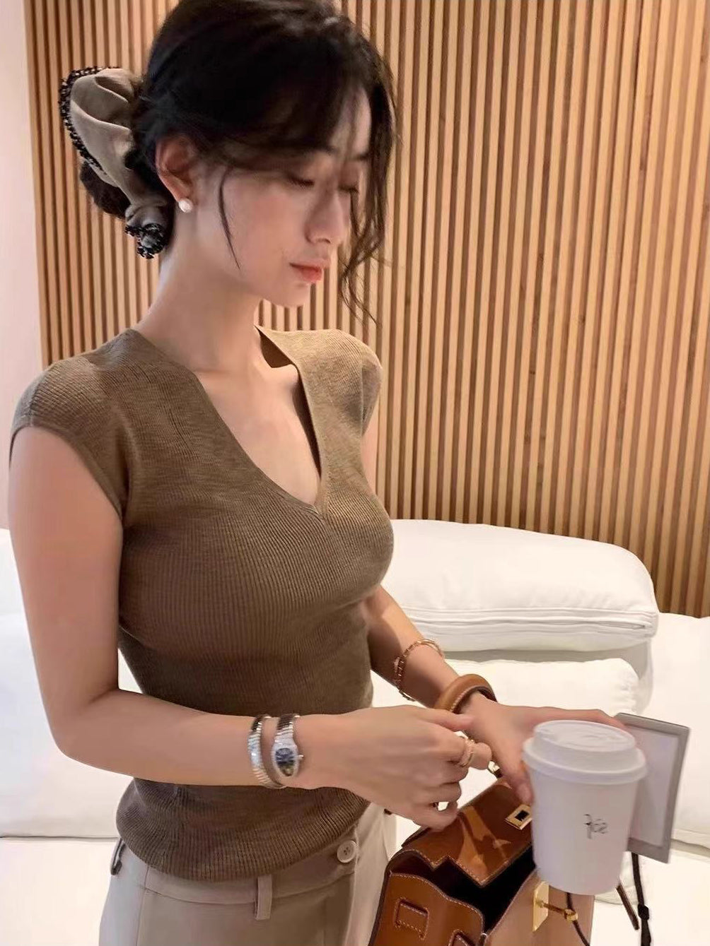 Women Ribbed V-Neck Cap Sleeves Top