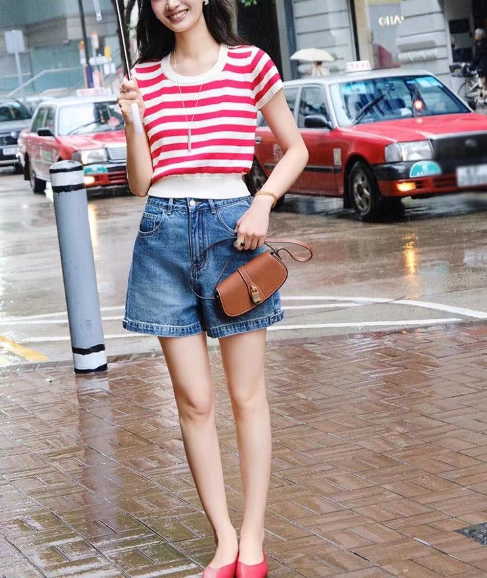 Women Horizontal Striped Top