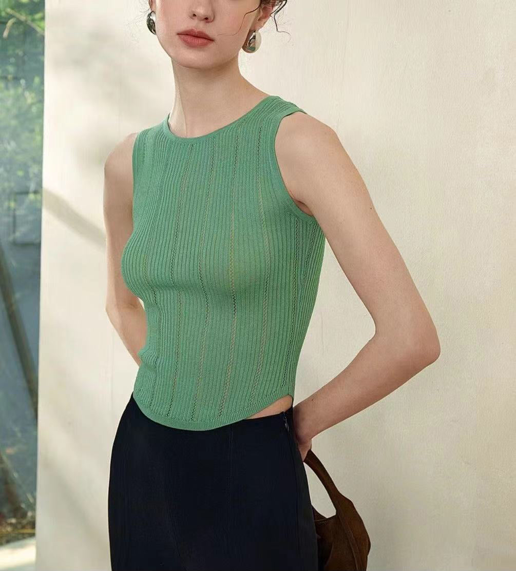 Women Solid Round Neck Top