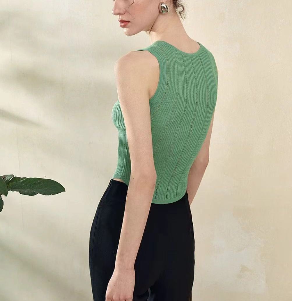 Women Solid Round Neck Top