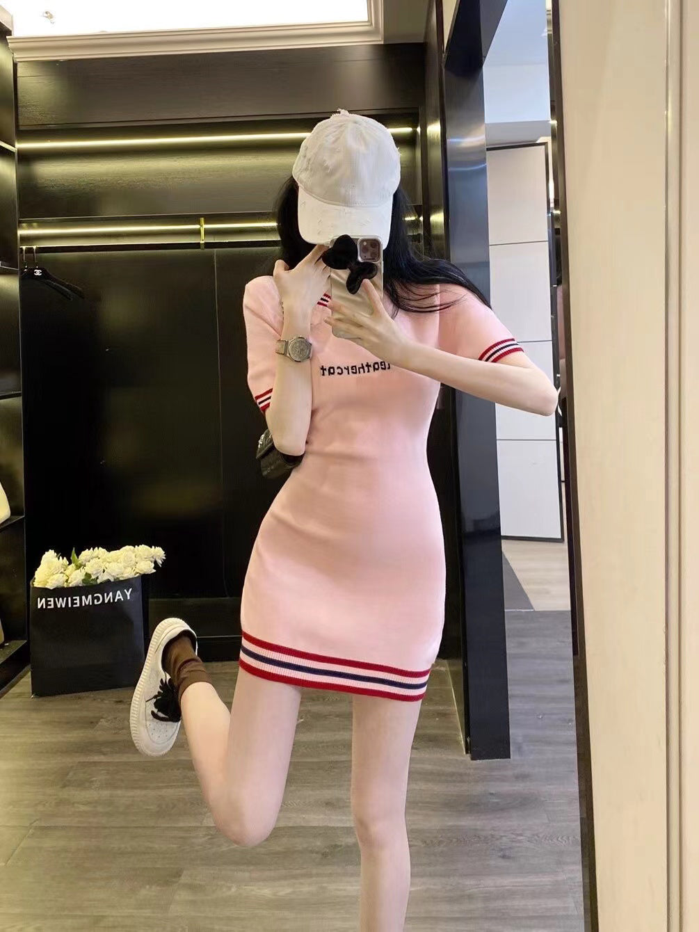 Women Solid Sheath Dress