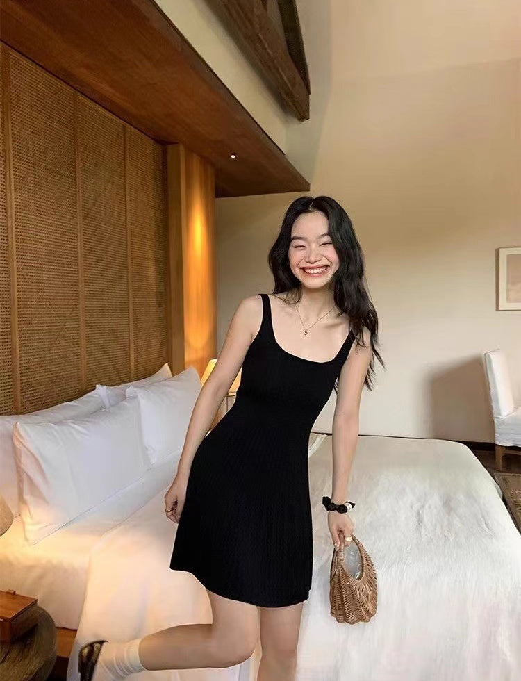 Women Solid Sheath Dress