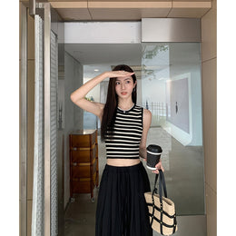 Women Solid Round Neck Top