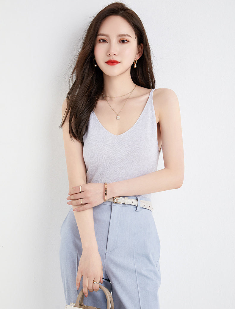 Women Solid V-Neck Sleeveless Regular Top