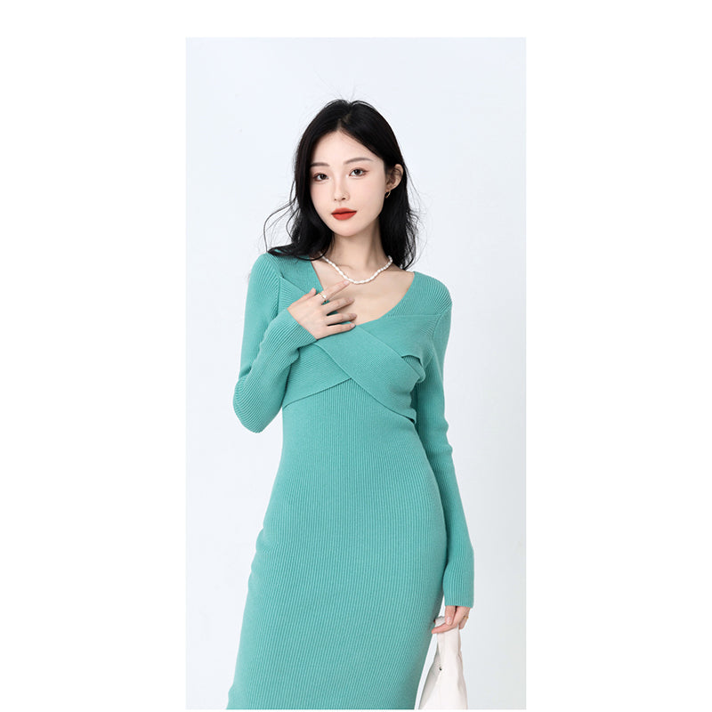 Green V-Neck Bodycon Midi Dress