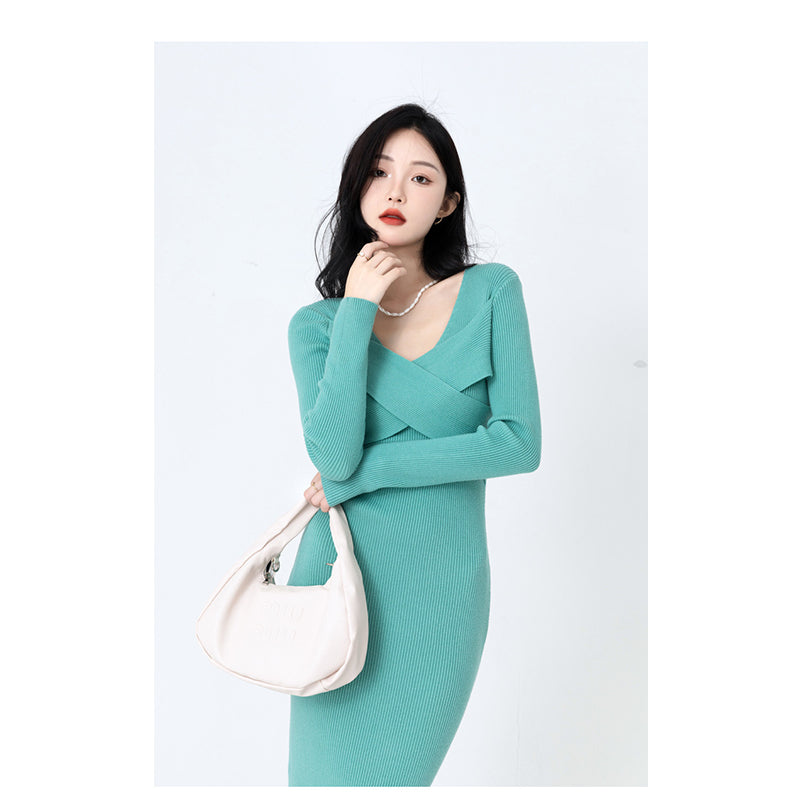 Green V-Neck Bodycon Midi Dress