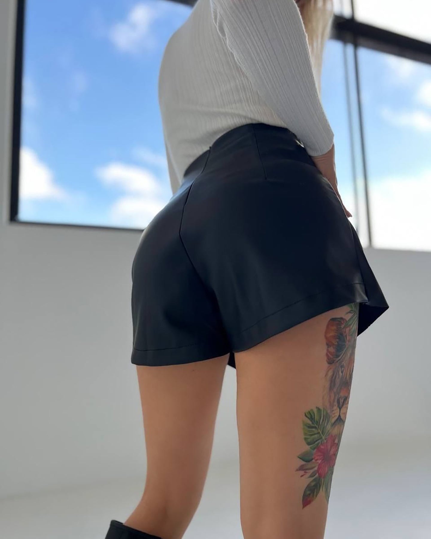 Women Pencil Slip On Mini Skirt