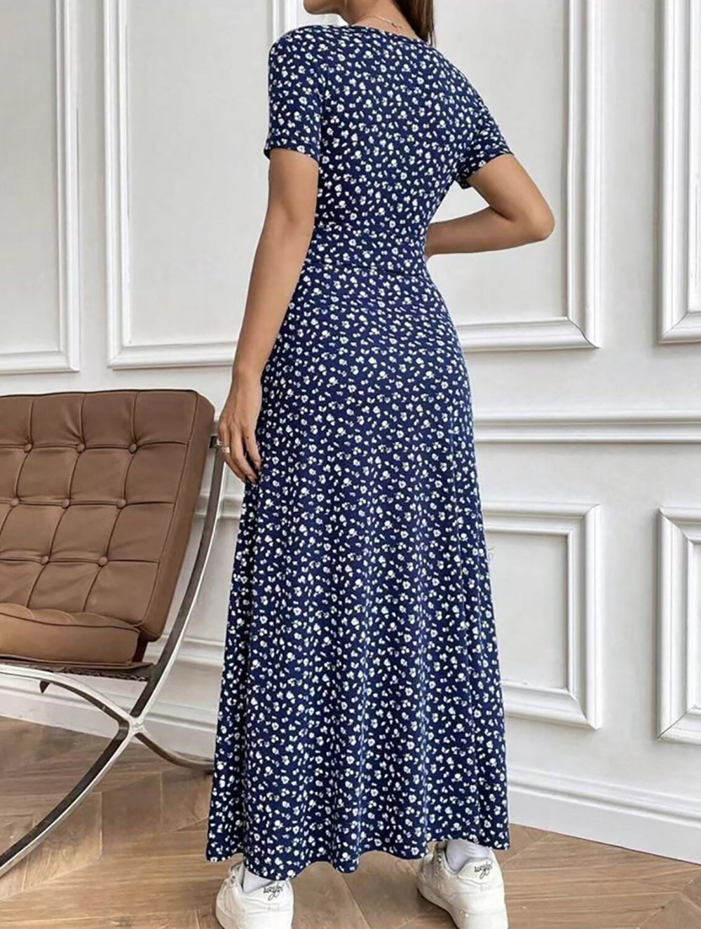 Floral Printed Fit & Flare V-Neck Midi Dress