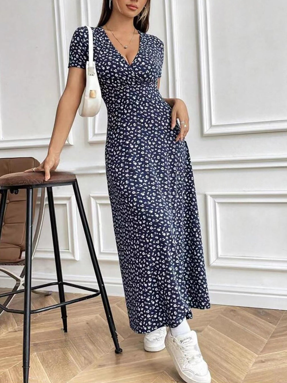 Floral Printed Fit & Flare V-Neck Midi Dress
