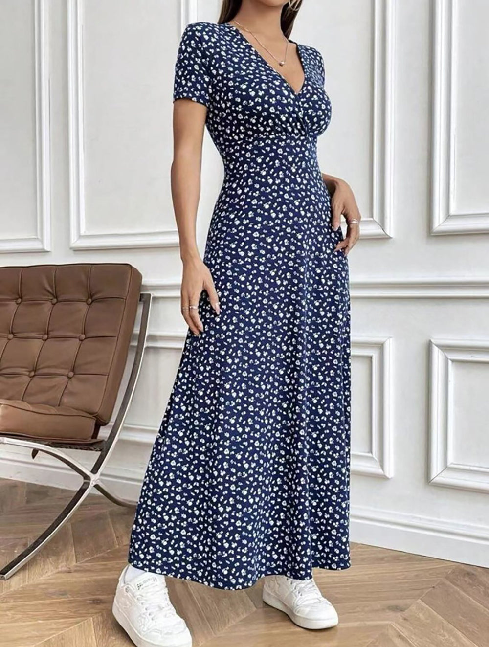 Floral Printed Fit & Flare V-Neck Midi Dress