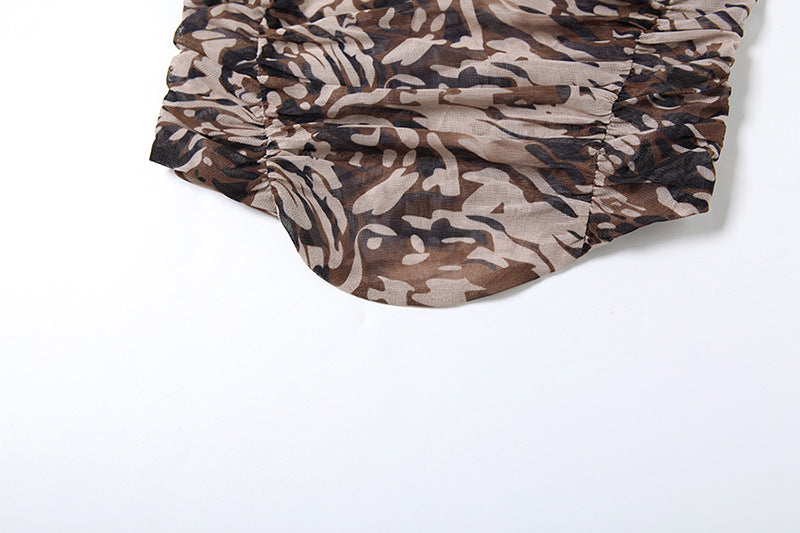 Abstract Printed Sweetheart Neck Crop Top