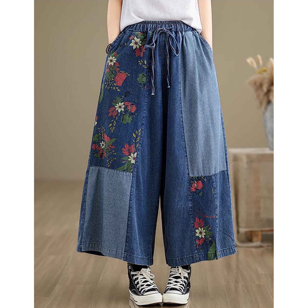 Women Mid-Rise Flared Jeans