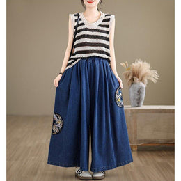 Women Solid Flared Jeans