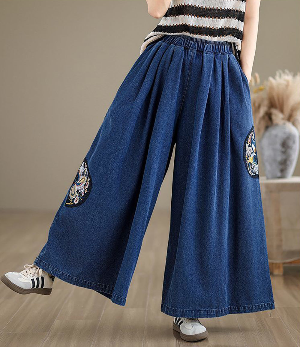 Women Solid Flared Jeans