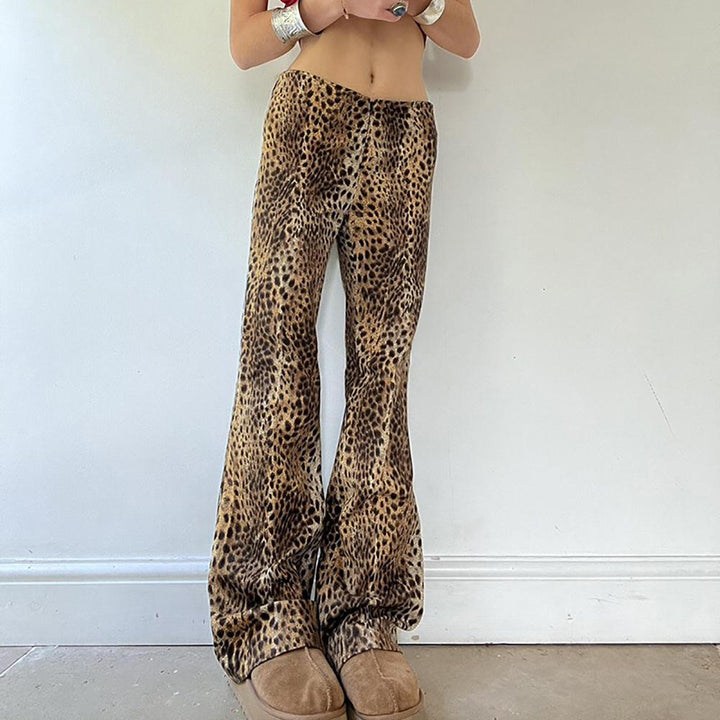 Women Animal Printed Loose Fit Easy Wash Pleated Trousers