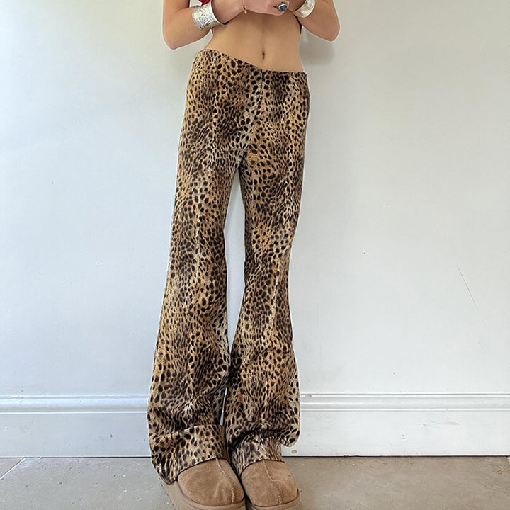 Women Animal Printed Loose Fit Easy Wash Pleated Trousers