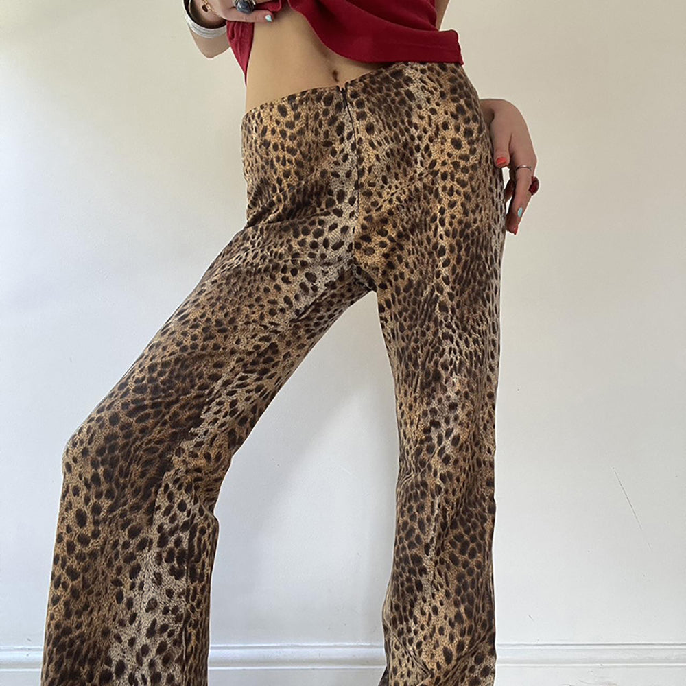 Women Animal Printed Loose Fit Easy Wash Pleated Trousers