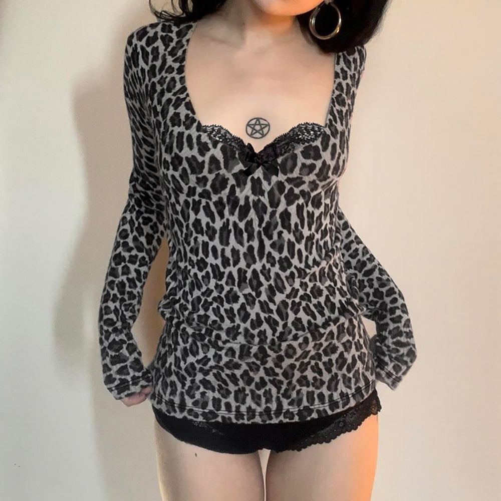 Women Animal Printed Sweetheart Neck Georgette Fitted Top