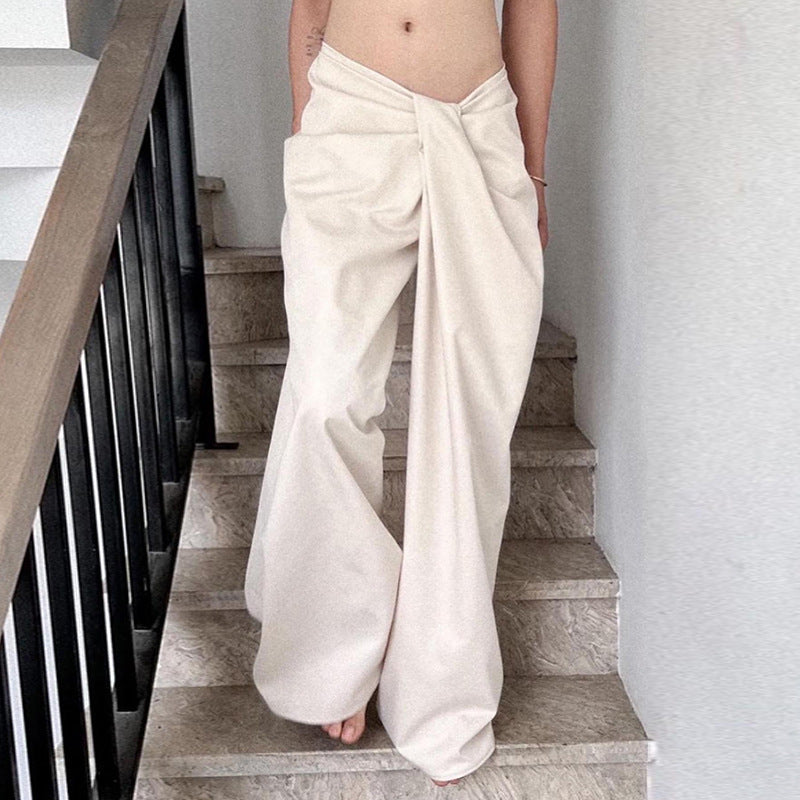 Women Mid-Rise Loose Fit Pleated Trousers