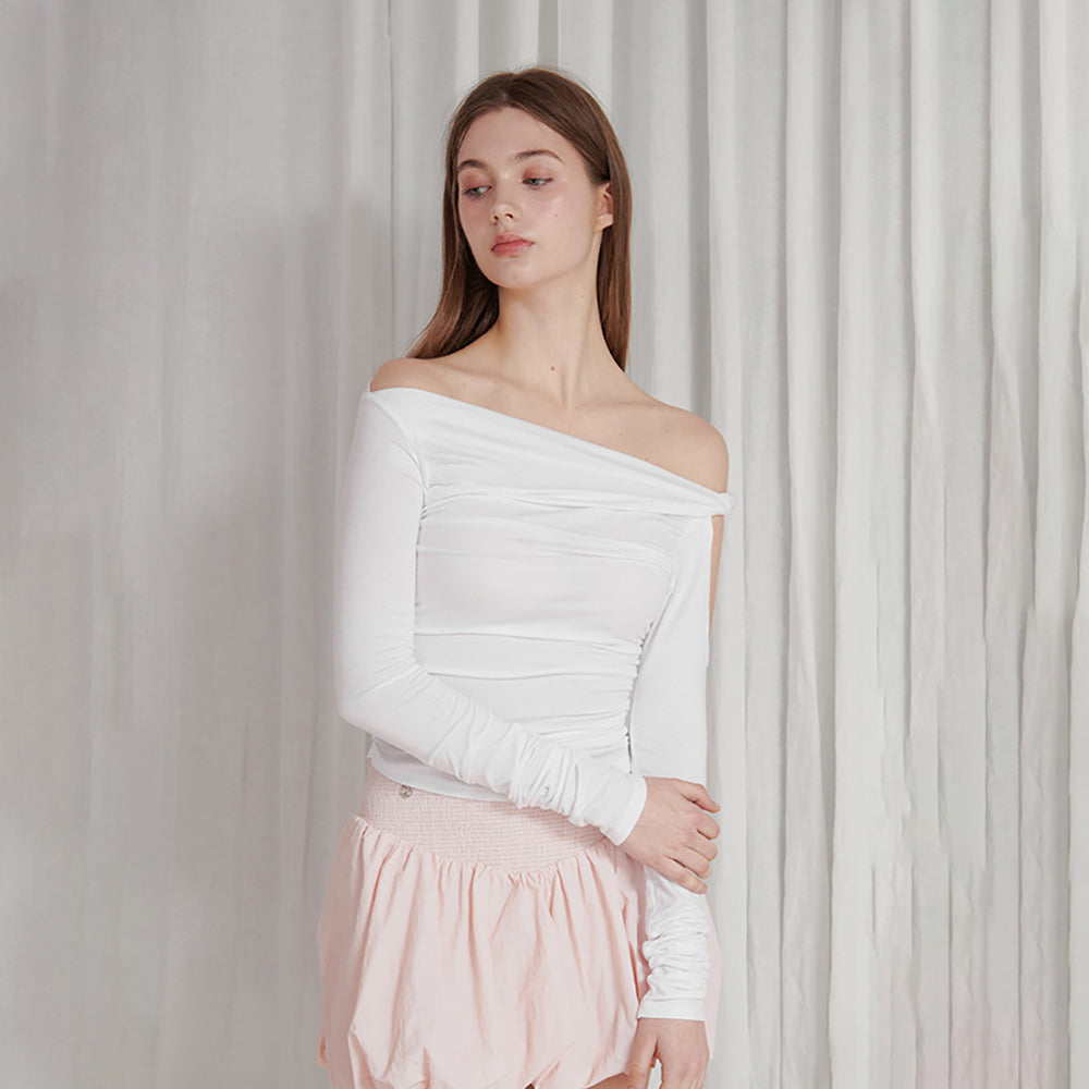 Women Slit Sleeve Gathered Regular Crop Top