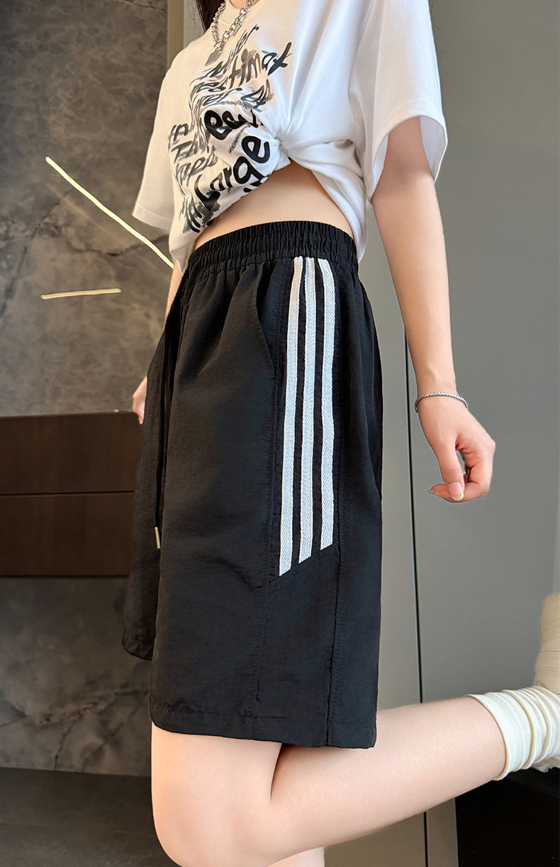 Women Mid-Rise Regular Shorts