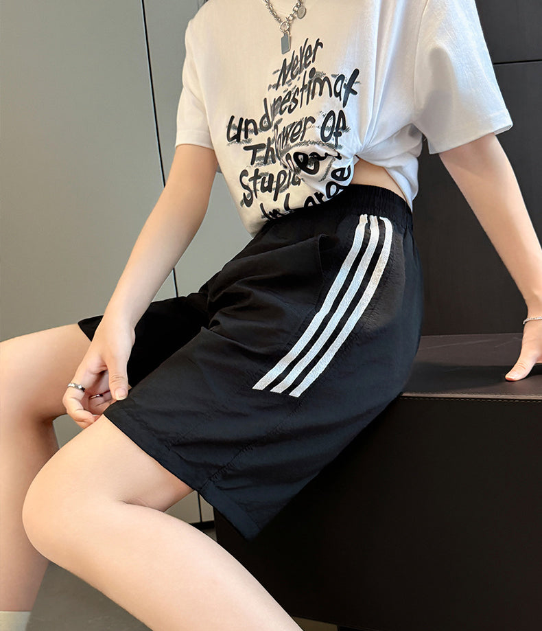 Women Mid-Rise Regular Shorts