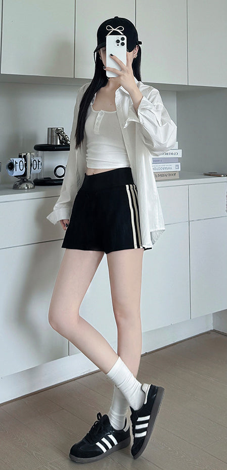 Women Regular Fit Mid-Rise Shorts