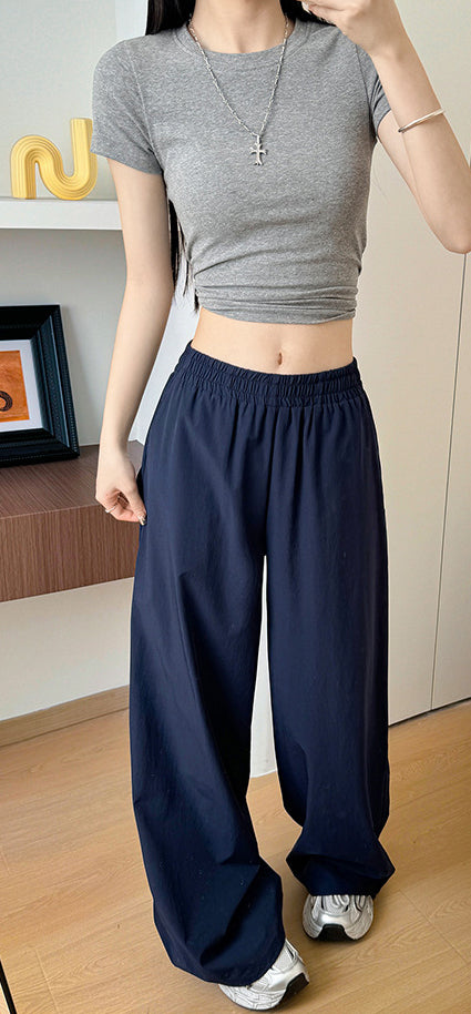 Women Solid Baggy Mid-Rise Casual Parachute Trouser