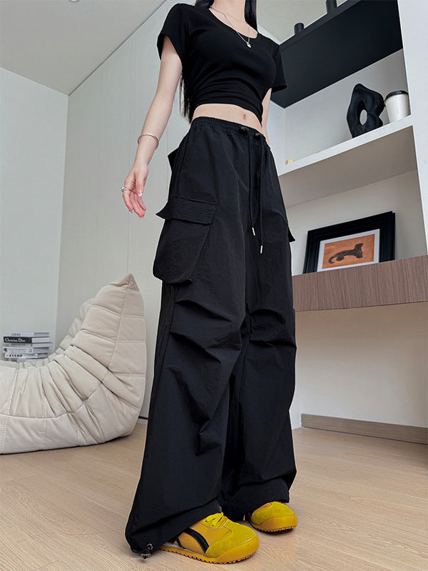 Women Regular Fit Mid-Rise Cargos Trousers