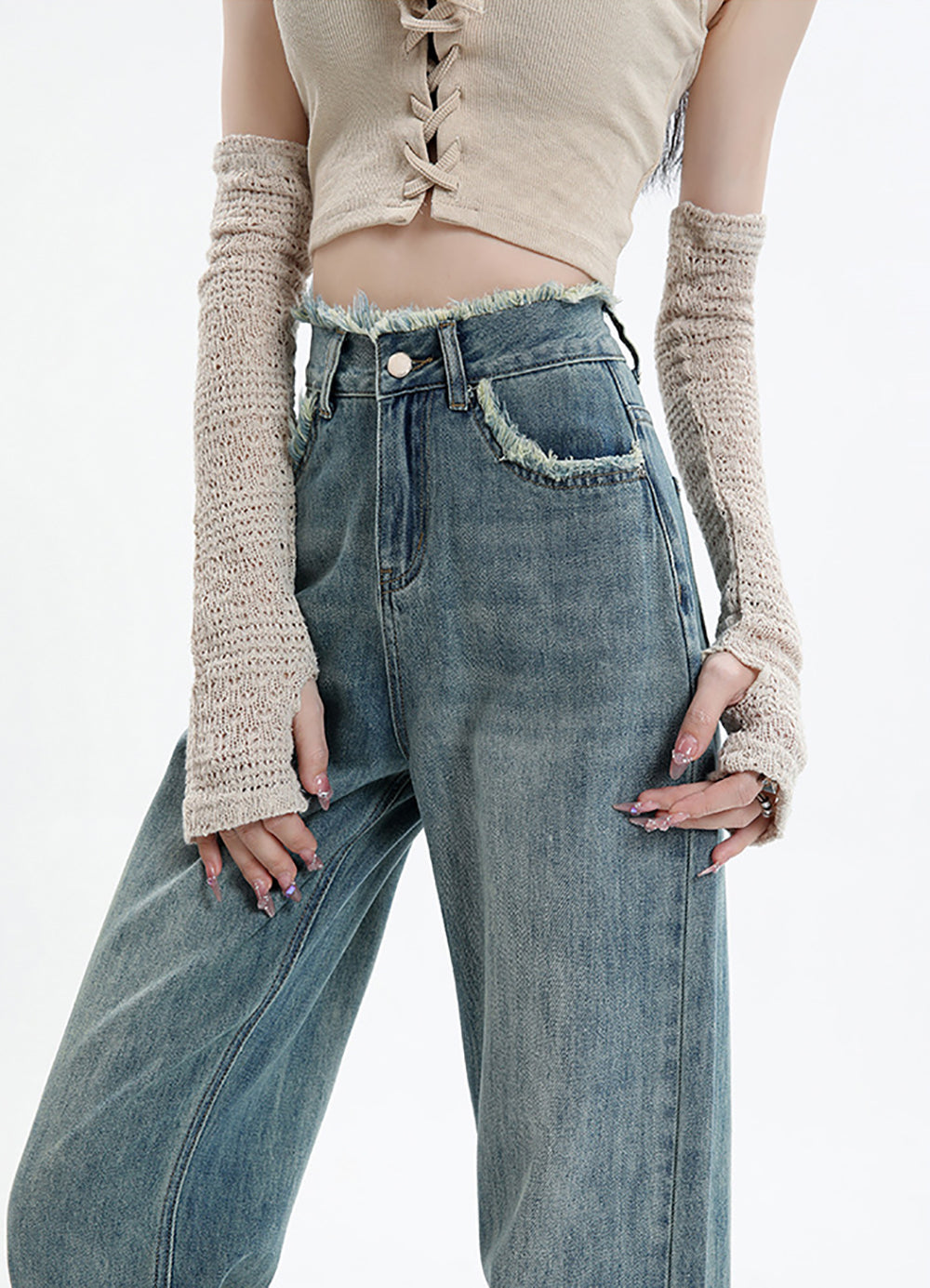 Women Wide Leg Mildly Distressed Light Fade Jeans