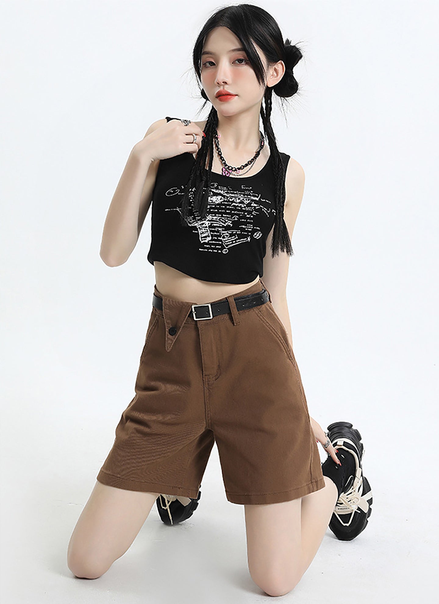 Women Mid-Rise Chino Shorts