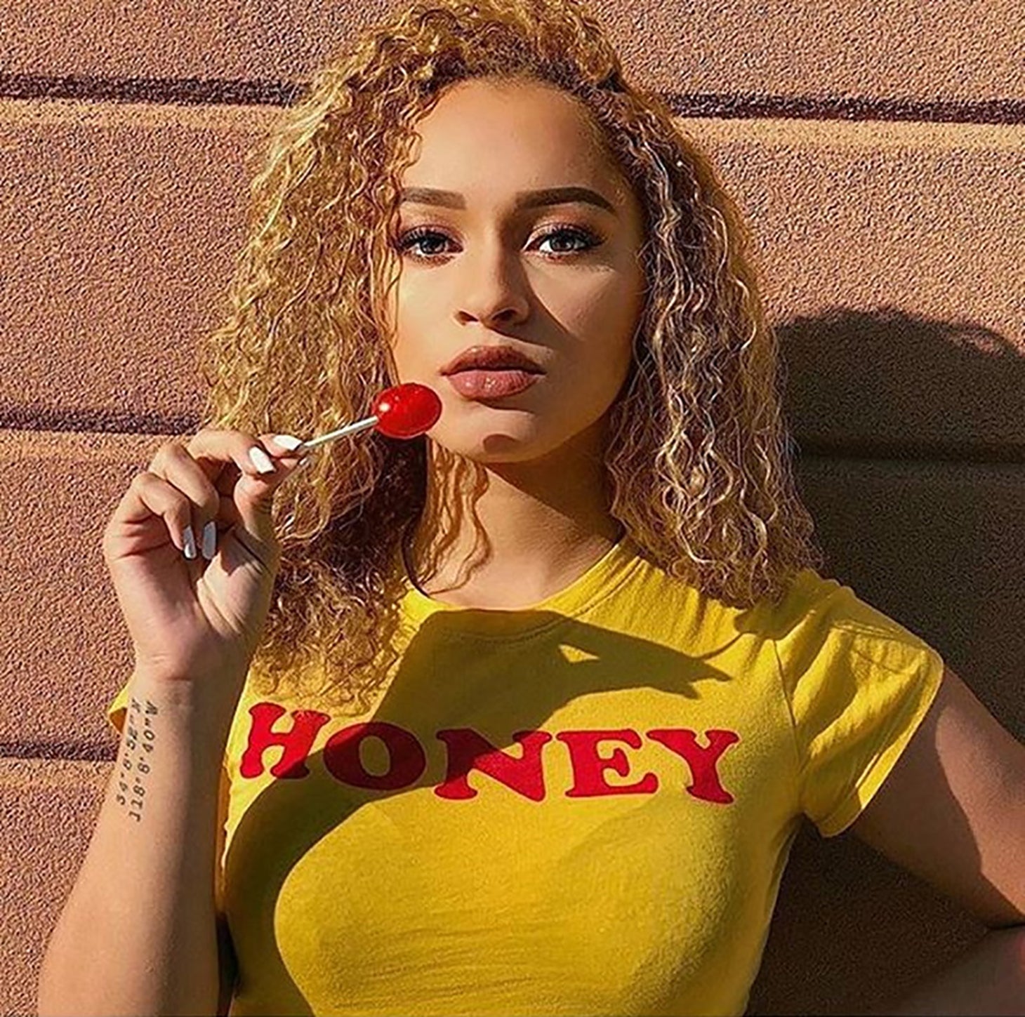Honey Typography Print Regular Fit T-shirt
