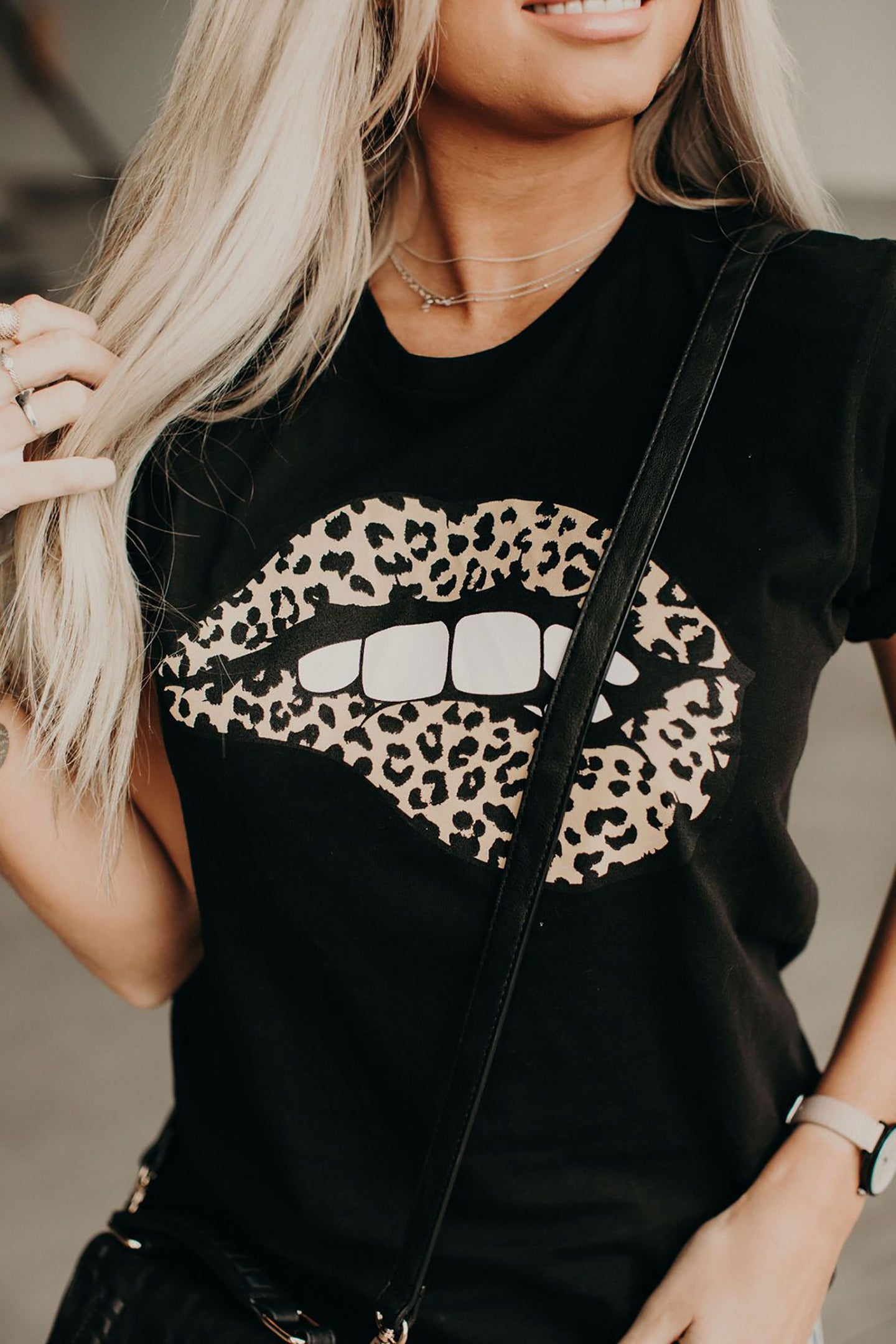 Women Graphic Printed Short Sleeves Regular Fit T-shirt