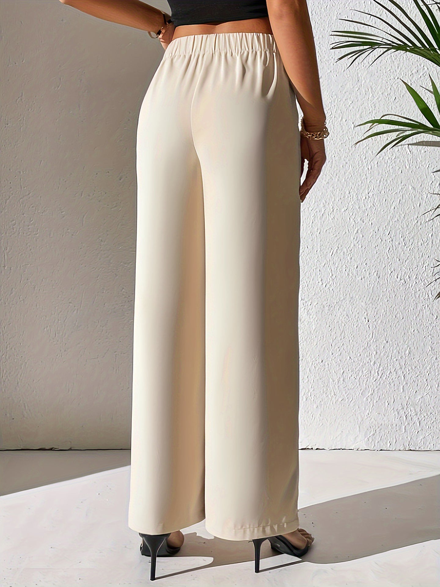 Women Solid Regular Fit Mid-Rise Formal Trousers