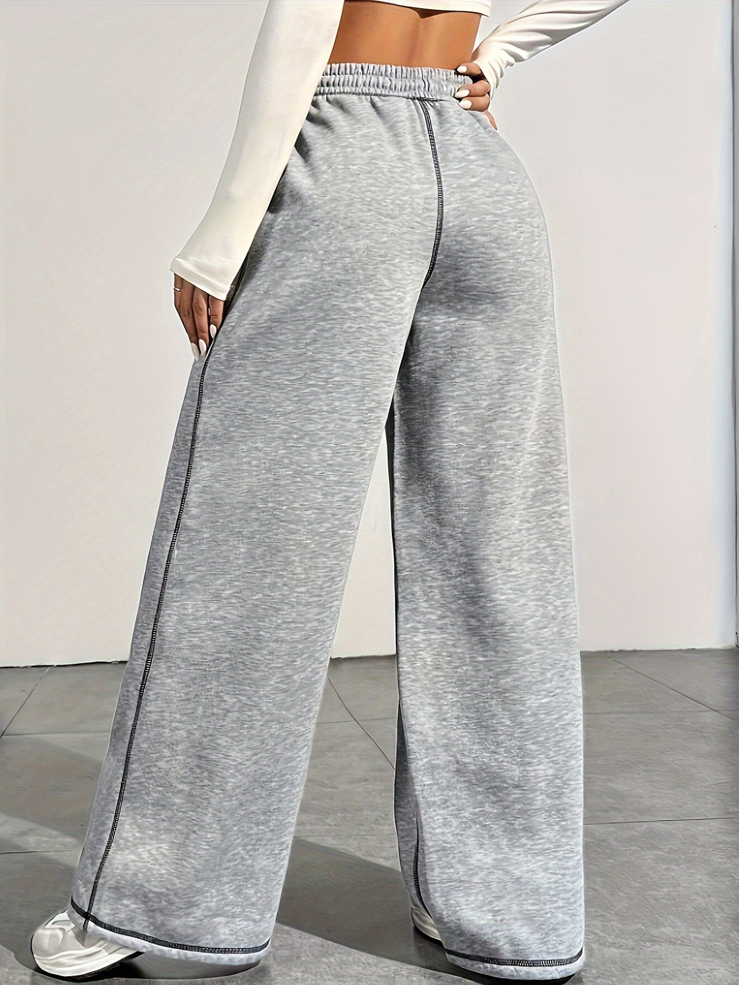Women Loose Fit Mid-Rise Joggers