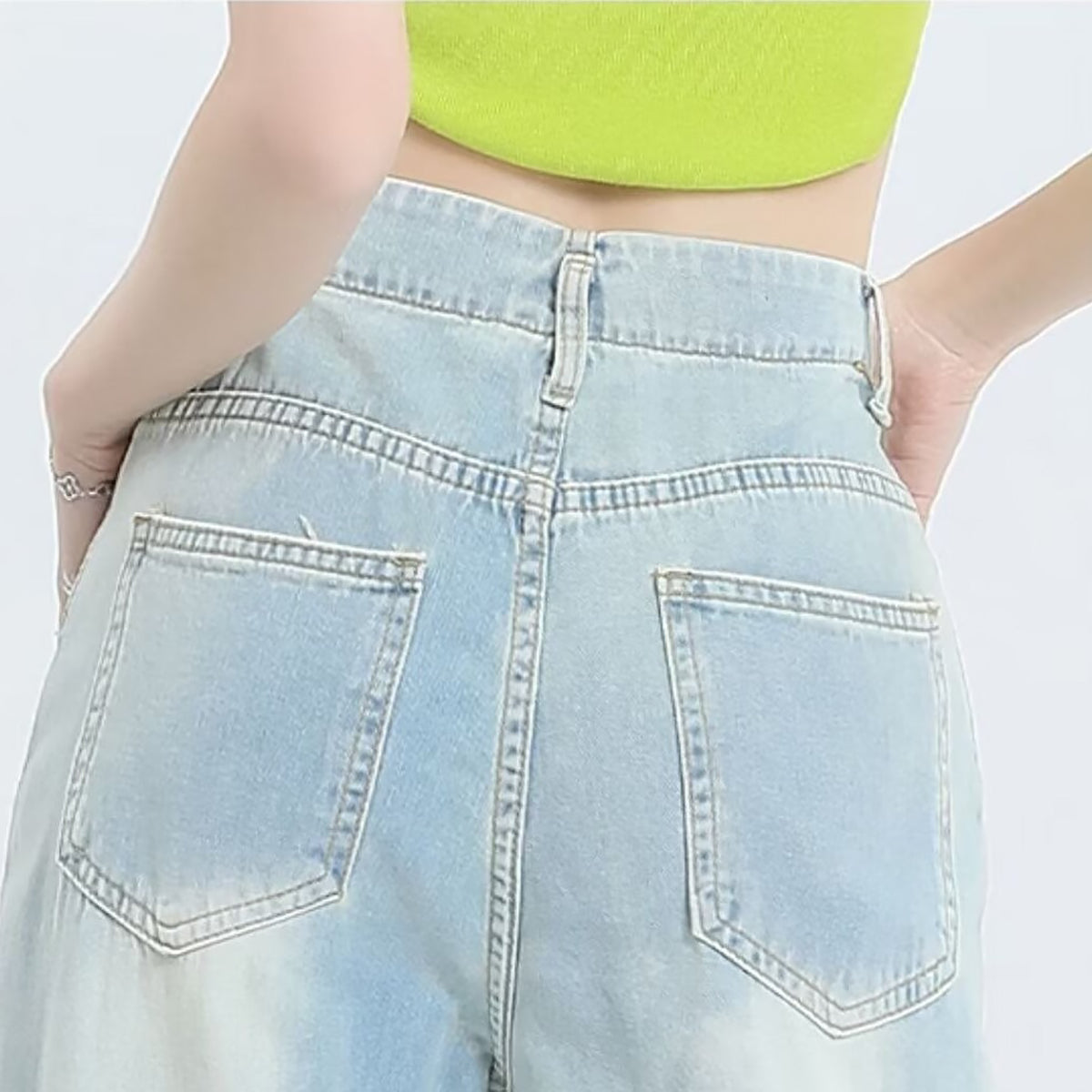Women Relaxed Fit Light Fade Jeans