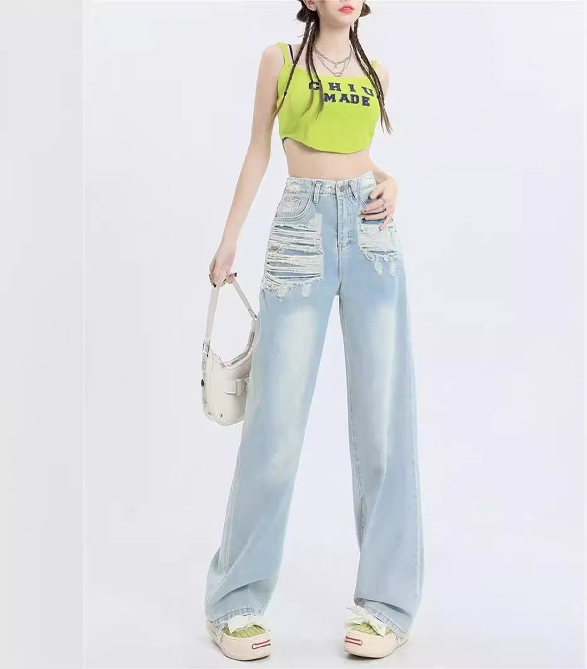 Women Relaxed Fit Light Fade Jeans