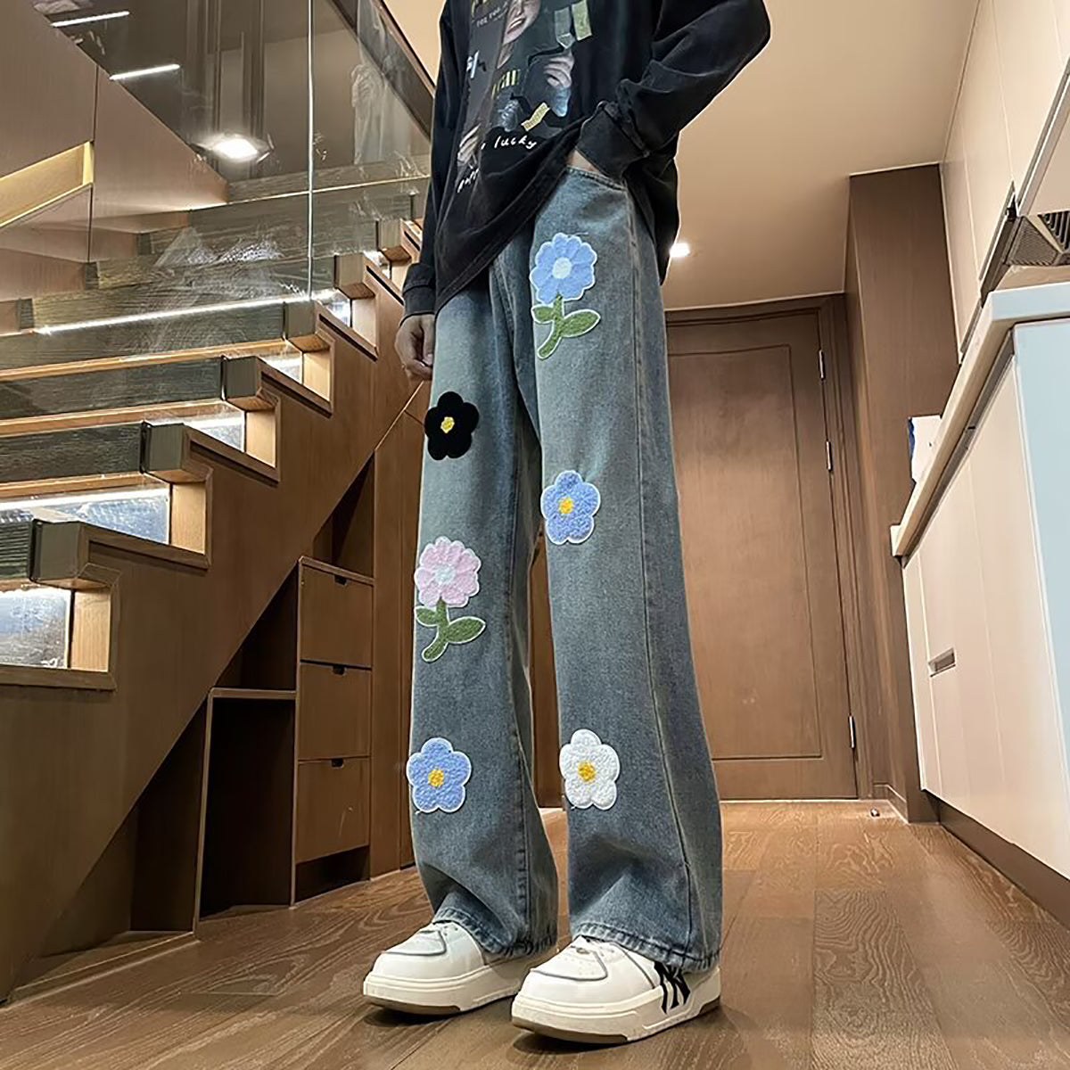 Women Mid-Rise Flared Jeans