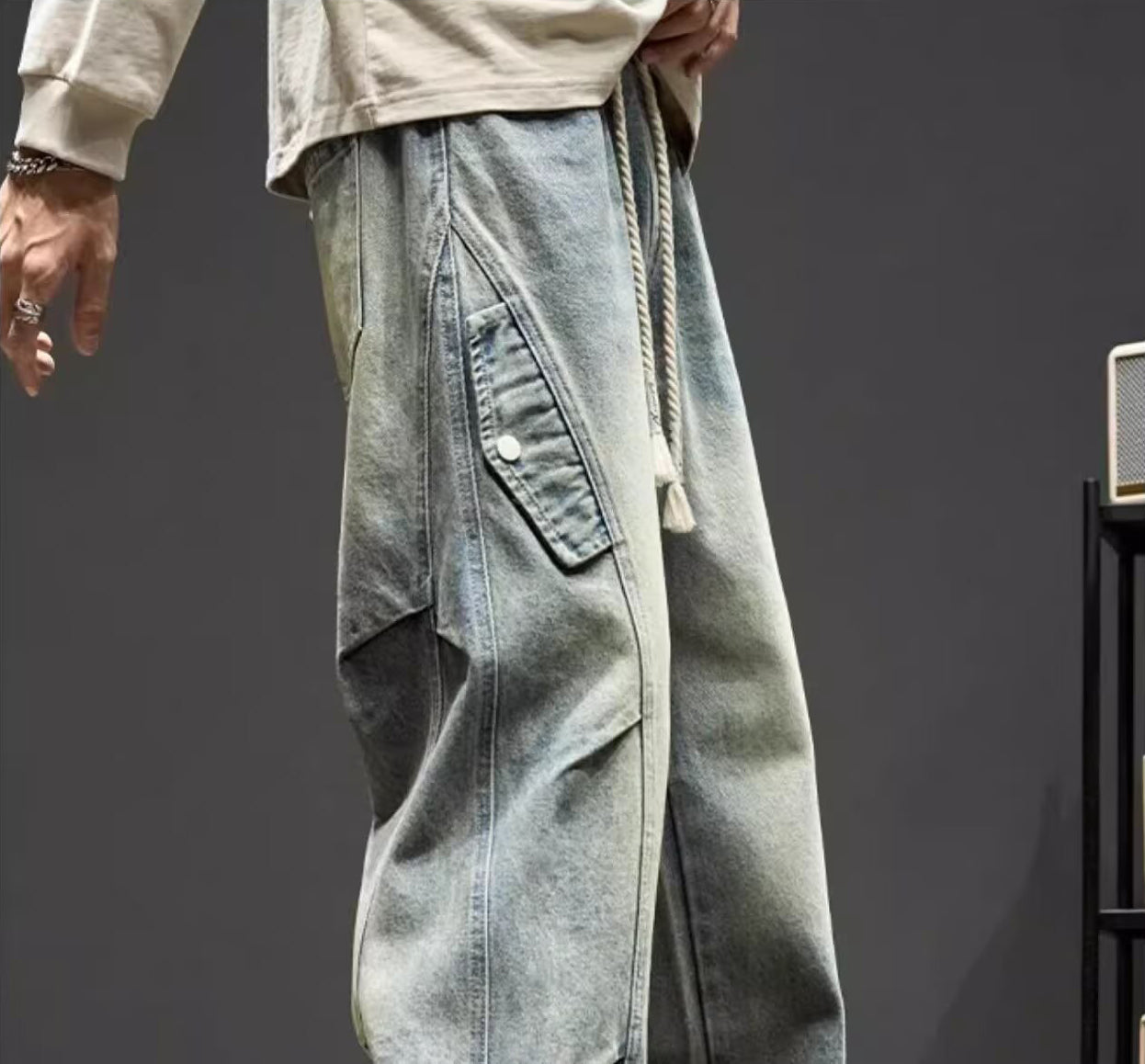 Men Mid-Rise Light Fade Jeans